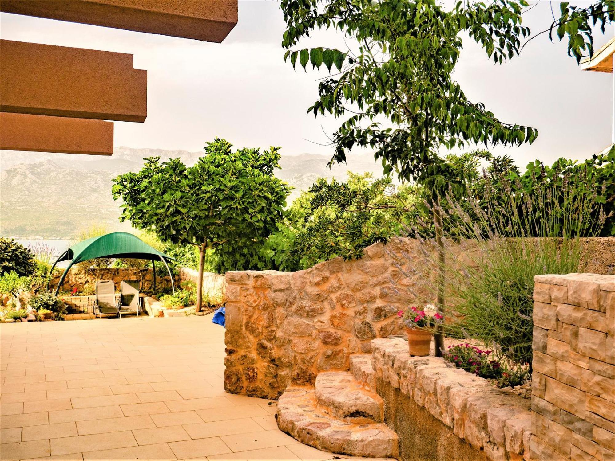 ווינייראץ Apartment Sea&Mountain מראה חיצוני תמונה